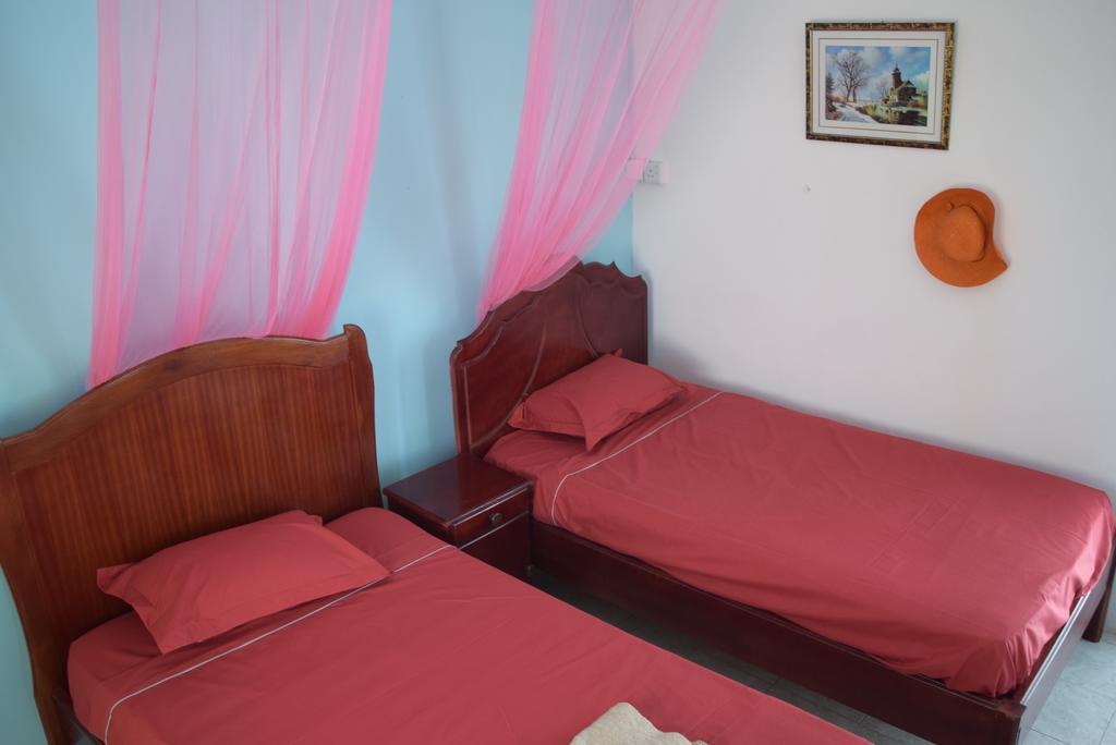 Mauri Holidays 'Budgeted Apartment' La Gaulette Room photo